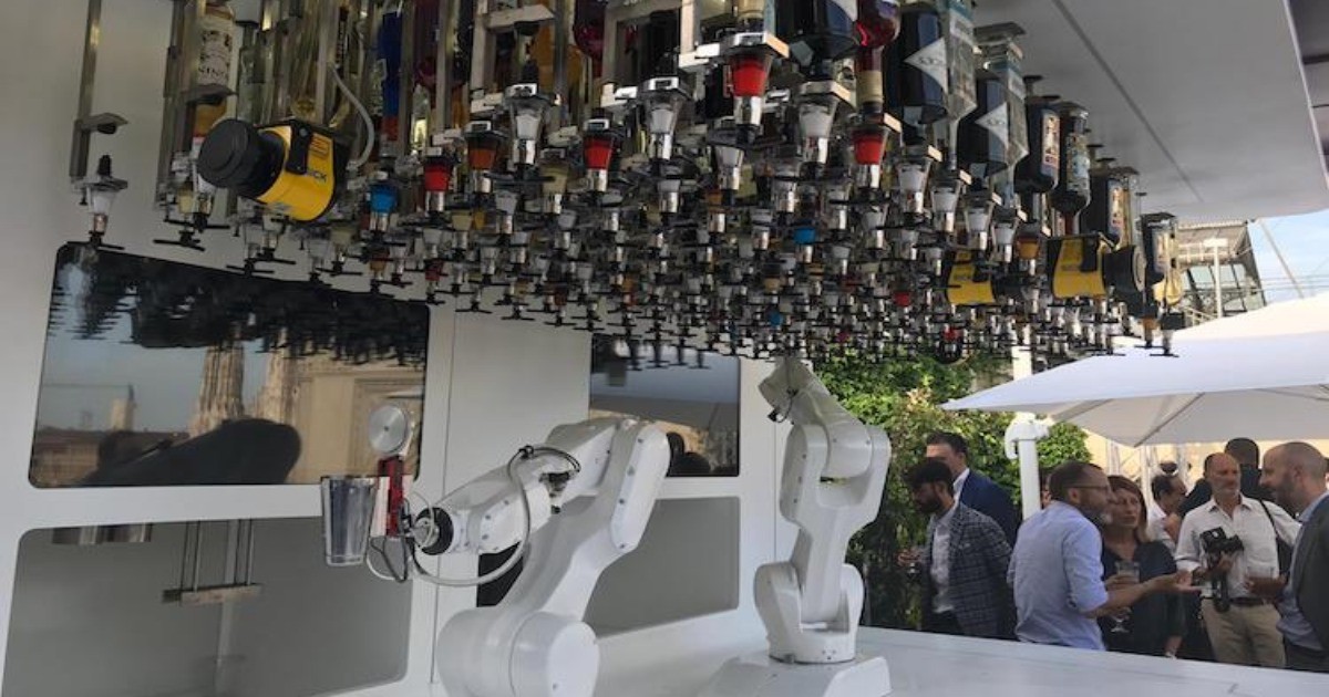 Makr Shakr在米蘭和倫敦開設了最新的機器人酒吧
