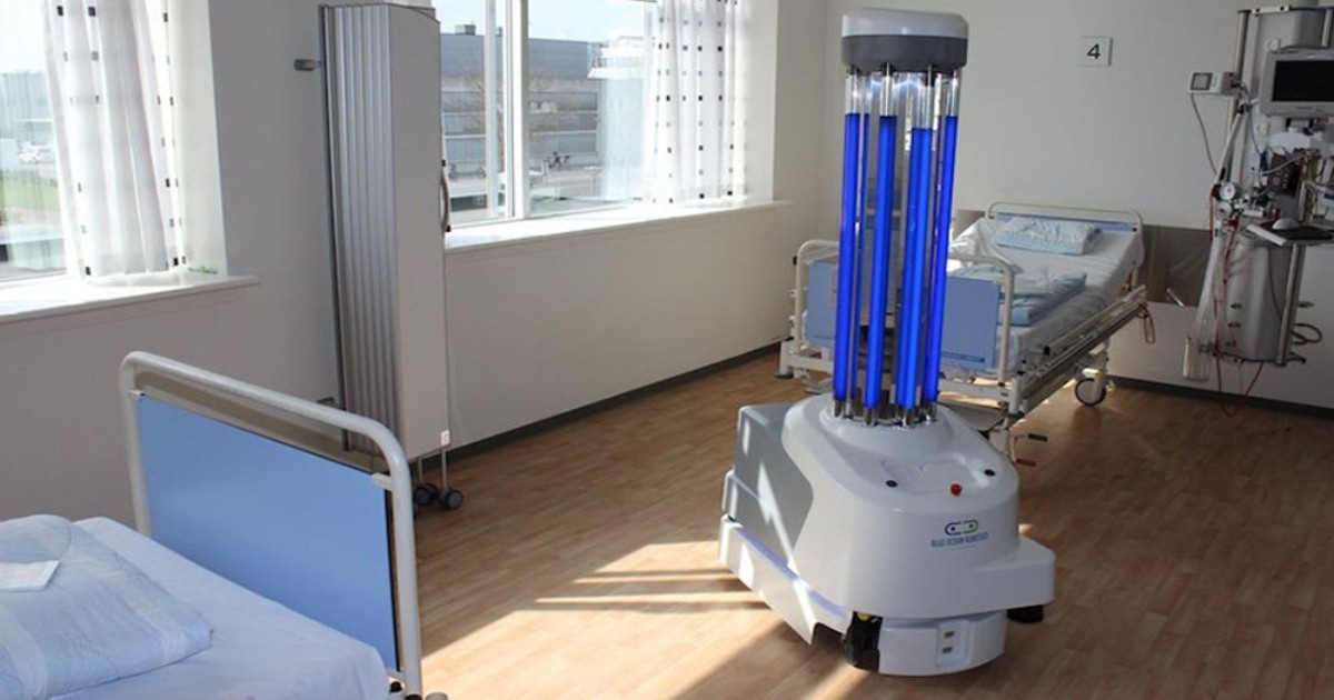 冠狀病毒防疫，服務機器人用紫外線，對醫院和其他設施進行消毒!